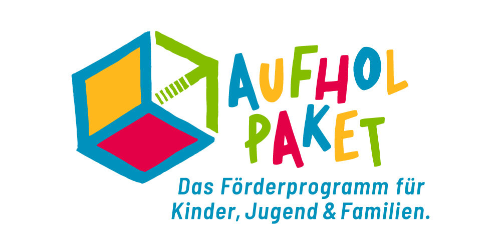 Würfel-Logo Aufholpaket BMFSFJ mit Schriftzug Aufholpaket das Förderprogramm für Kinder, Jugend und Familien